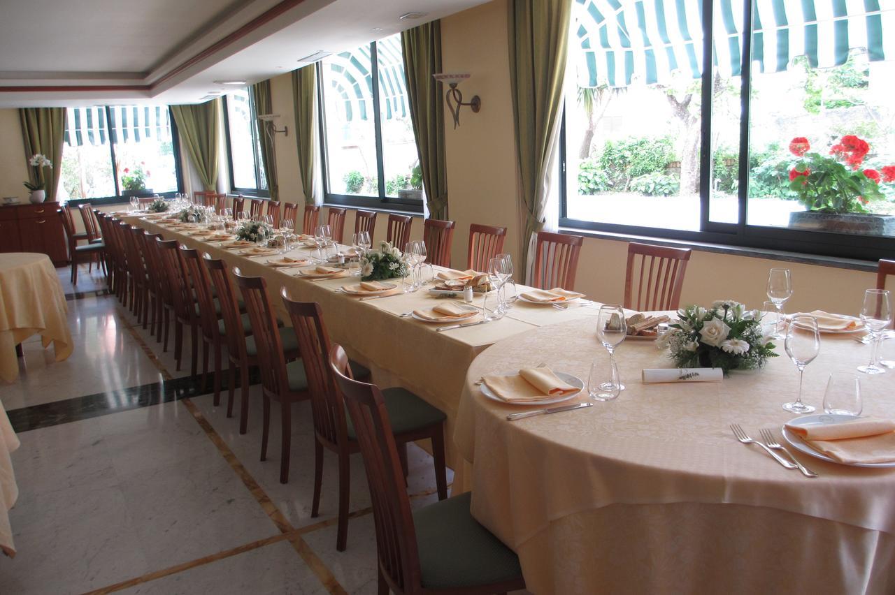 Villa Argentina โมเนเลีย ภายนอก รูปภาพ